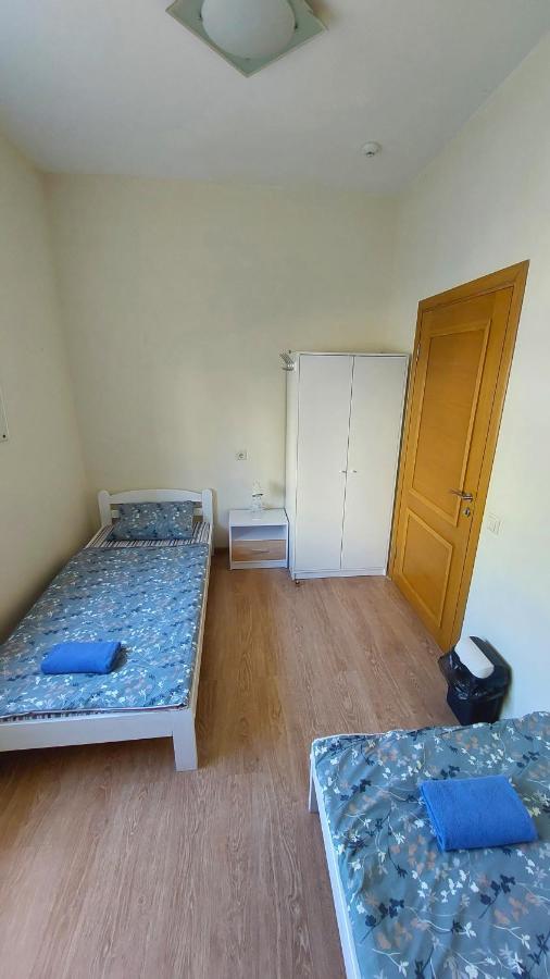 Happy Hotel Рига Екстериор снимка