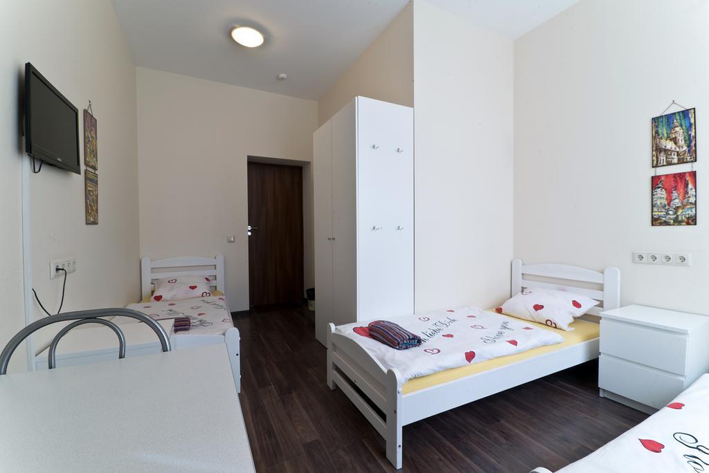 Happy Hotel Рига Екстериор снимка